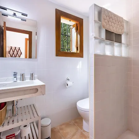 Bouganvillea Apartment *